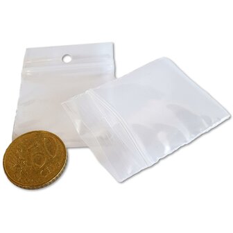 Gripzakjes 40x40 mm - mini zakjes - 200 stuks - hersluitbare zakjes klein - sieraden zakjes plastic