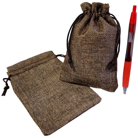 Kleine jute zakjes koffie bruin - 12 stuks  - 10x15 cm - cadeauzakjes herbruikbaar 